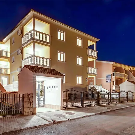 2 Bedroom Stunning In Apartman Dramalj