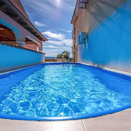 2 Bedroom Stunning In Dramalj