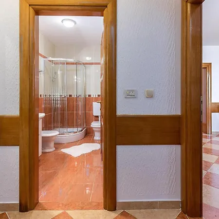 2 Bedroom Stunning In Apartman Dramalj