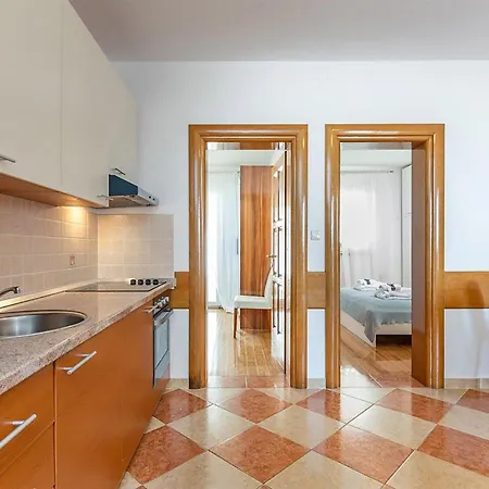 2 Bedroom Stunning In Apartman *